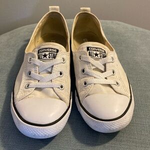 White Converse Ballet Lace Chuck Taylor All Star Slip Low Top Sneaker, Size 8